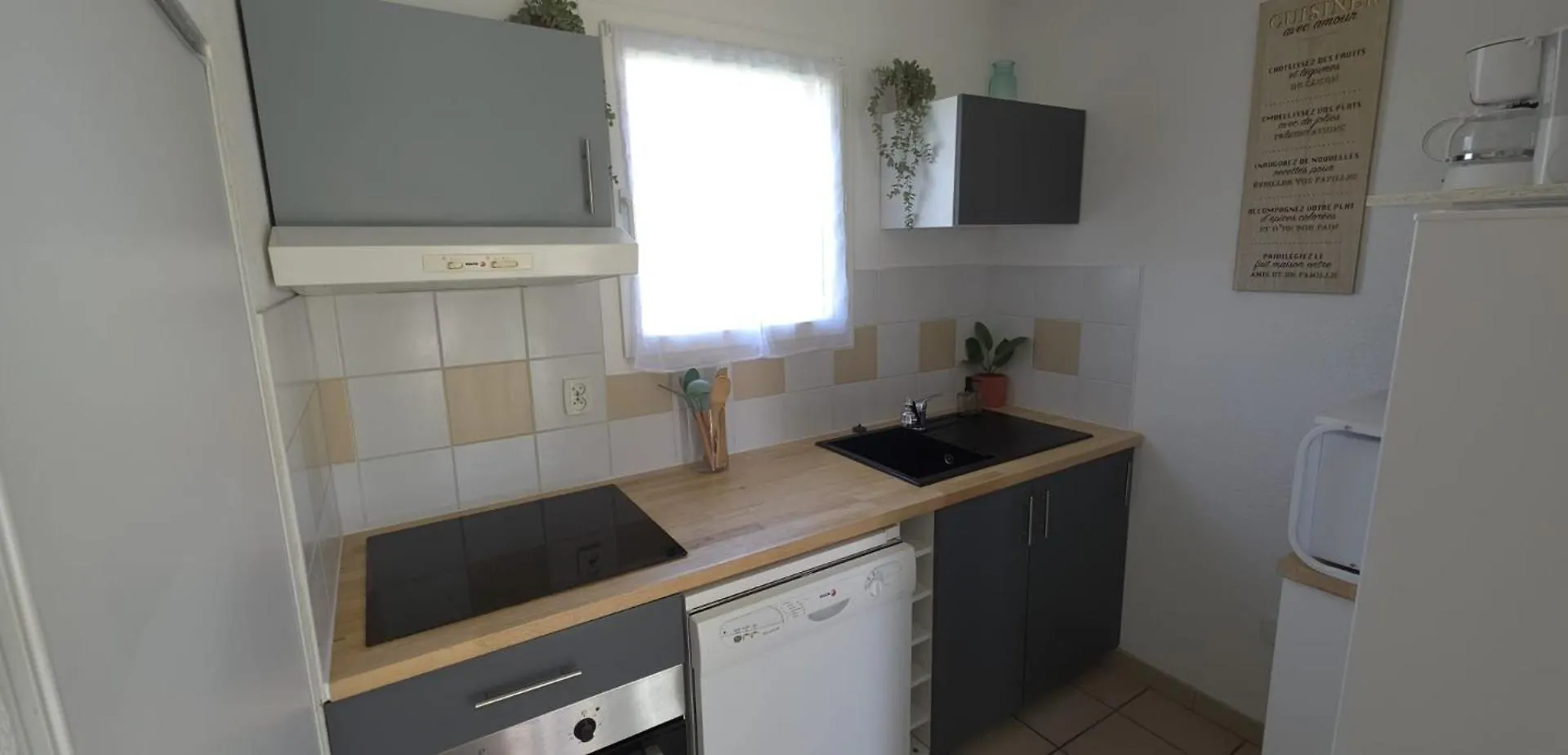 Appartement 4-6 Personnes A Prayssac - Residence Avec Piscine